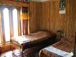 Phunezi Lodge img2